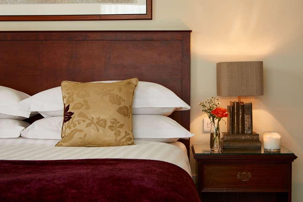 Macdonald Frimley Hall Hotel & Spa Camberley Oda fotoğraf