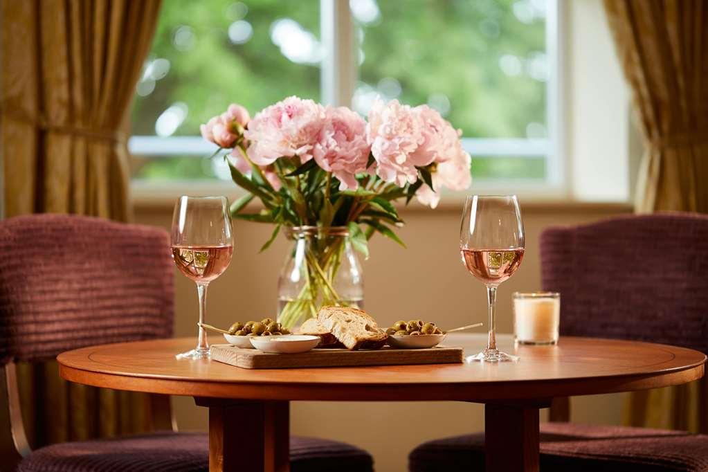 Macdonald Frimley Hall Hotel & Spa Camberley Oda fotoğraf